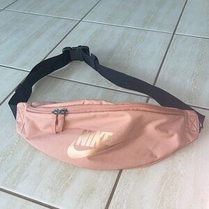 Nike Heritage Belt Bag Tan/Salmon colour